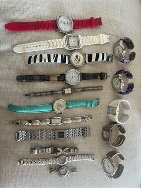 Mixed Women's Fashion Watches - Assorted Colors